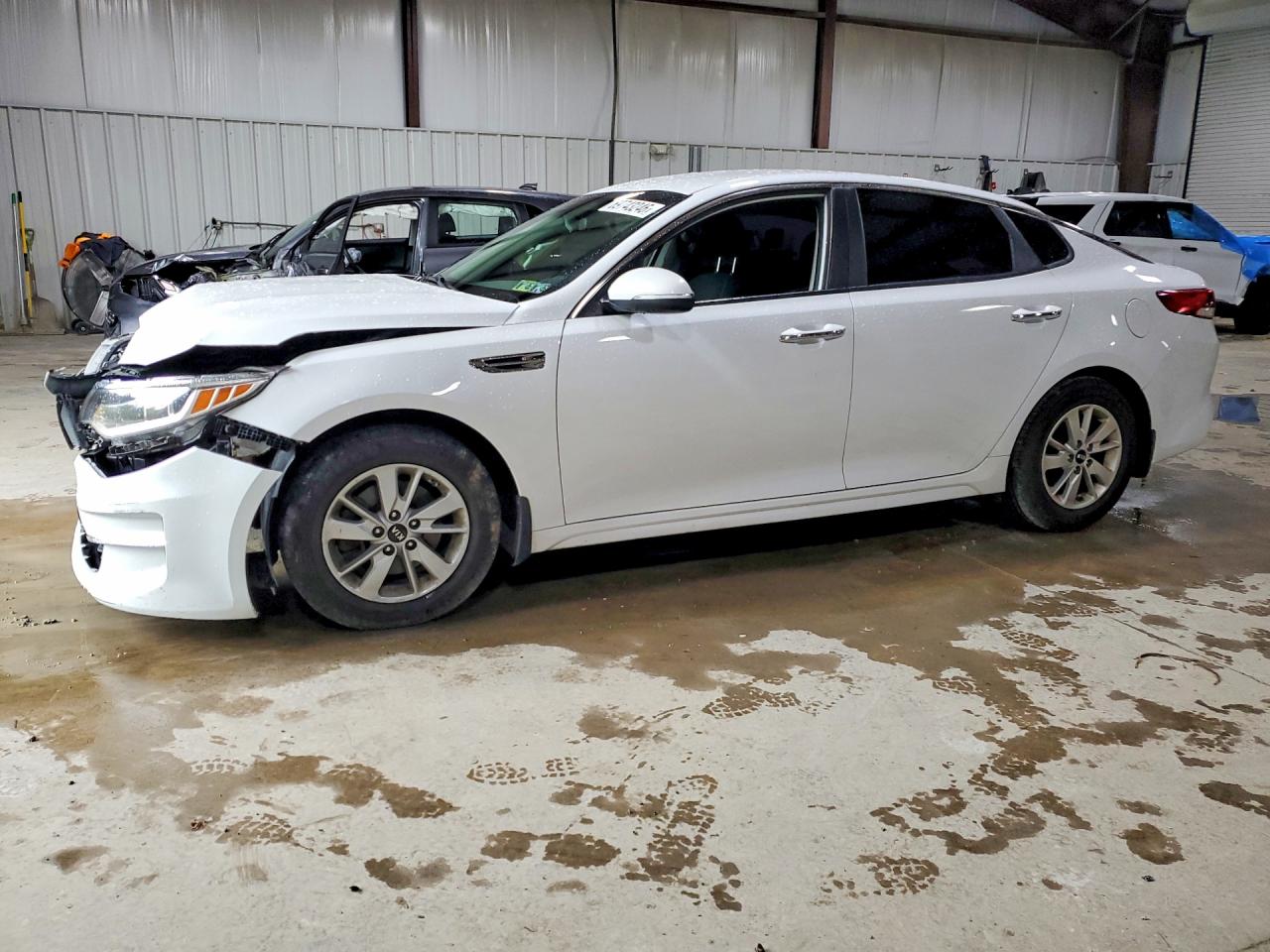 2017 KIA OPTIMA LX | 5XXGT4L31HG150406 | UPCARS