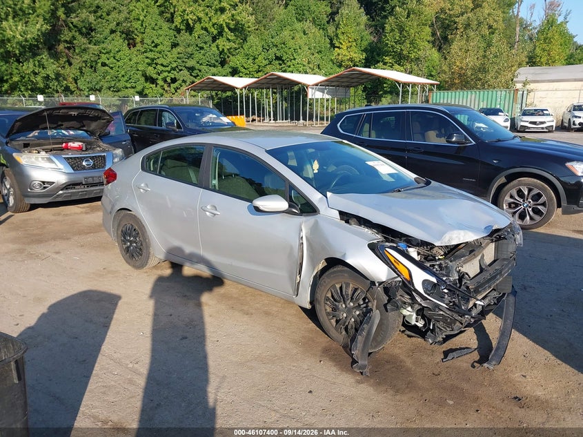 2017 KIA FORTE LX | 3KPFK4A7XHE108586 | UPCARS