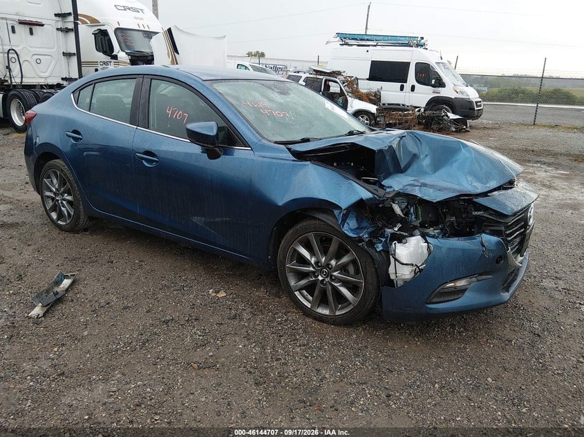 2018 MAZDA MAZDA3 TOURING | 3MZBN1V33JM222157 | UPCARS