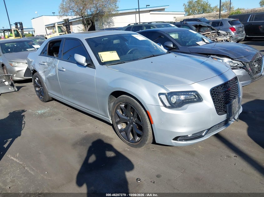 2022 CHRYSLER 300 S | 2C3CCABG0NH158611 | UPCARS