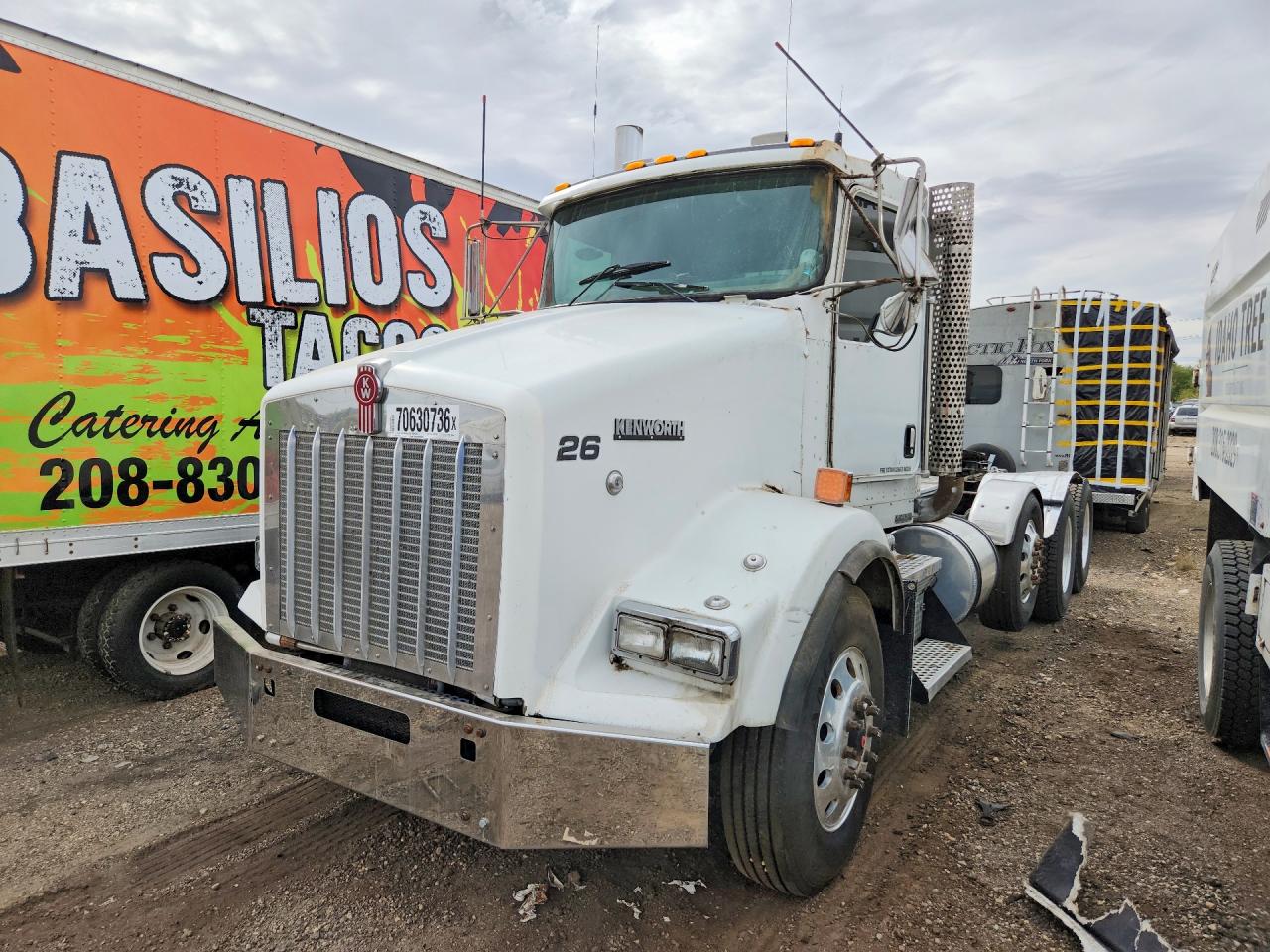 2005 KENWORTH ALL OTHER T800 SEMI TRUCK | 1NKDLB0X55R080561 | UPCARS