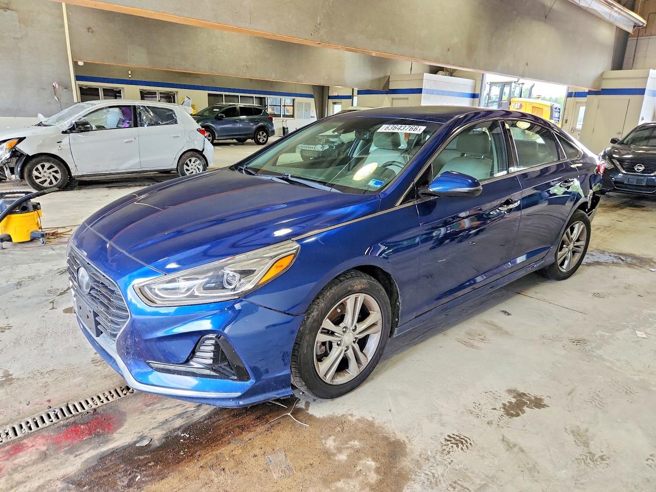 2018 HYUNDAI SONATA LIMITED | 5NPE34AF4JH649053 | UPCARS