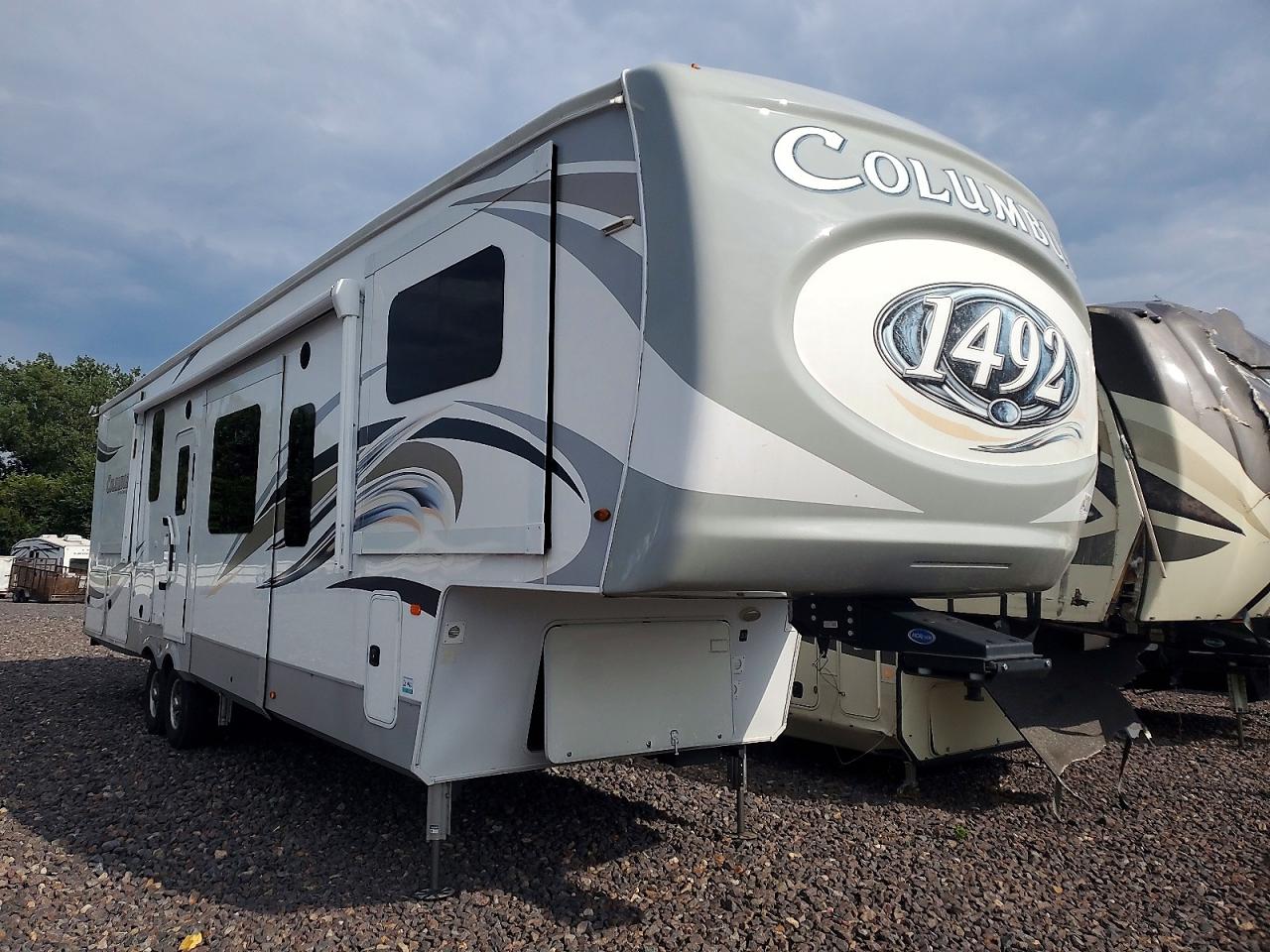 2021 FOREST RIVER COLUMBUS CAMPER | 4X4FCMR24M6012002 | UPCARS
