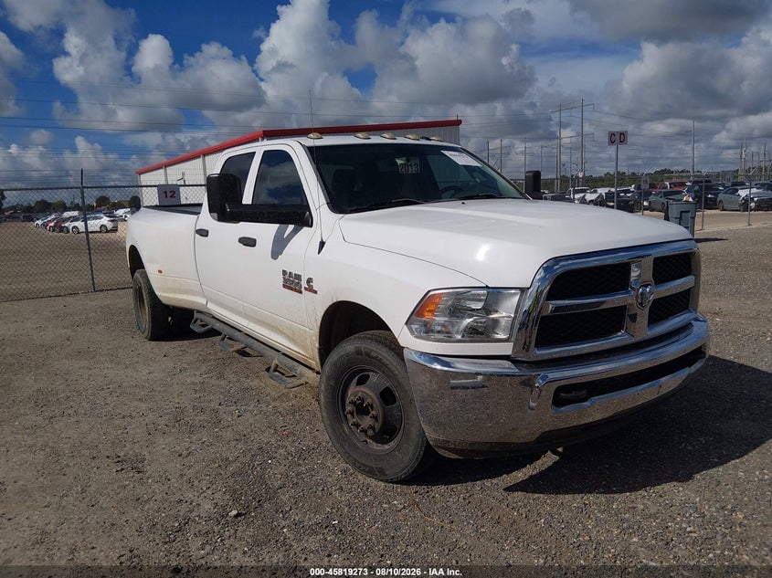 2017 RAM 3500 TRADESMAN  4X2 8' BOX | 3C63RPGL4HG627407 | UPCARS