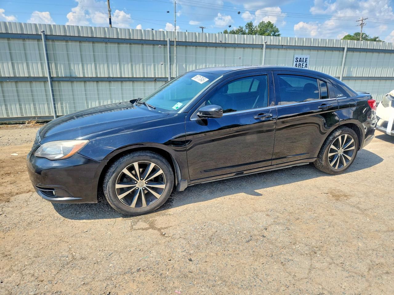 2012 CHRYSLER 200 S | 1C3CCBHG3CN263385 | UPCARS