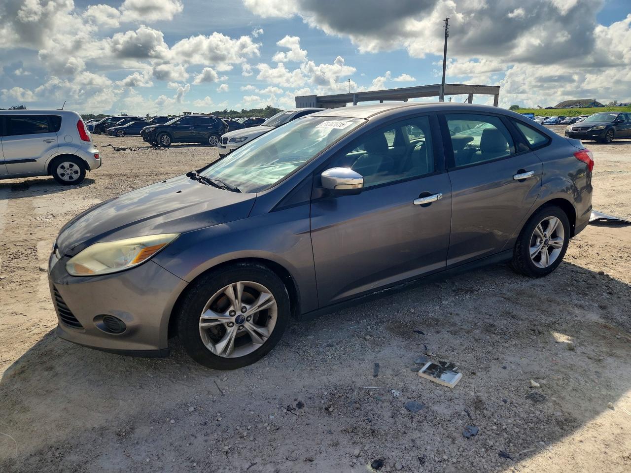 2013 FORD FOCU SE | 1FADP3F20DL383567 | UPCARS