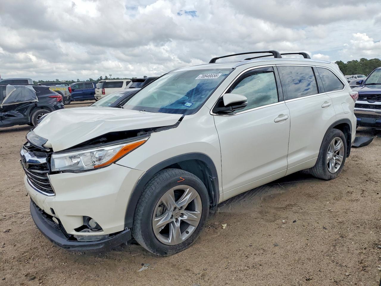 2015 TOYOTA HIGHLANDER LIMITED PLATINUM | 5TDDKRFH4FS171062 | UPCARS