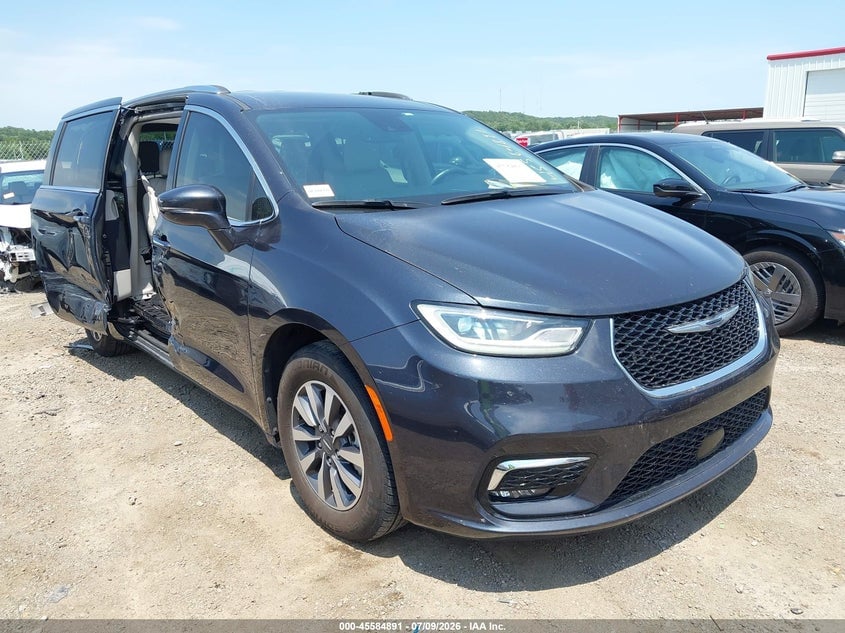 2021 CHRYSLER PACIFICA TOURING L | 2C4RC1BG4MR517215 | UPCARS
