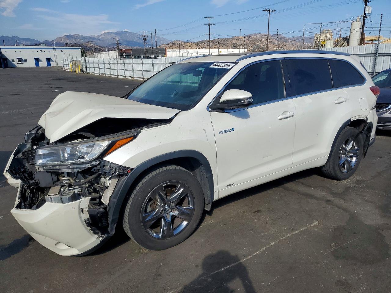 2017 TOYOTA HIGHLANDER LIMITED PLATINUM | 5TDDGRFHXHS033417 | UPCARS