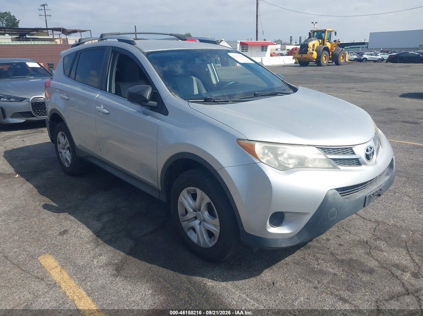 2015 TOYOTA RAV4 LE | JTMZFREV6FD069100 | UPCARS