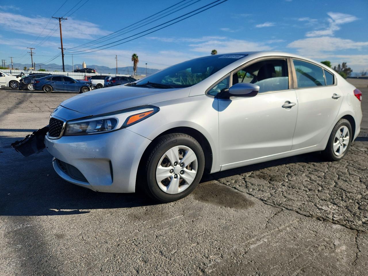 2018 KIA FORTE LX | 3KPFK4A76JE168970 | UPCARS