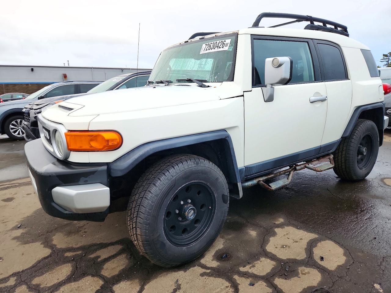 2010 TOYOTA FJ CRUISER BASE | JTEBU4BF7AK070215 | UPCARS