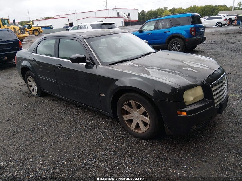 2005 CHRYSLER 300 TOURING | 2C3AA53GX5H546528 | UPCARS