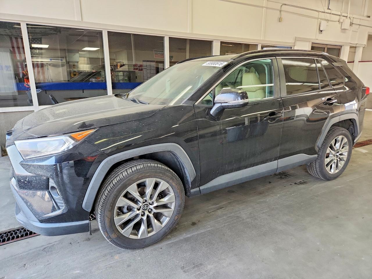 2019 TOYOTA RAV4 XLE PREMIUM | 2T3A1RFV9KW082379 | UPCARS