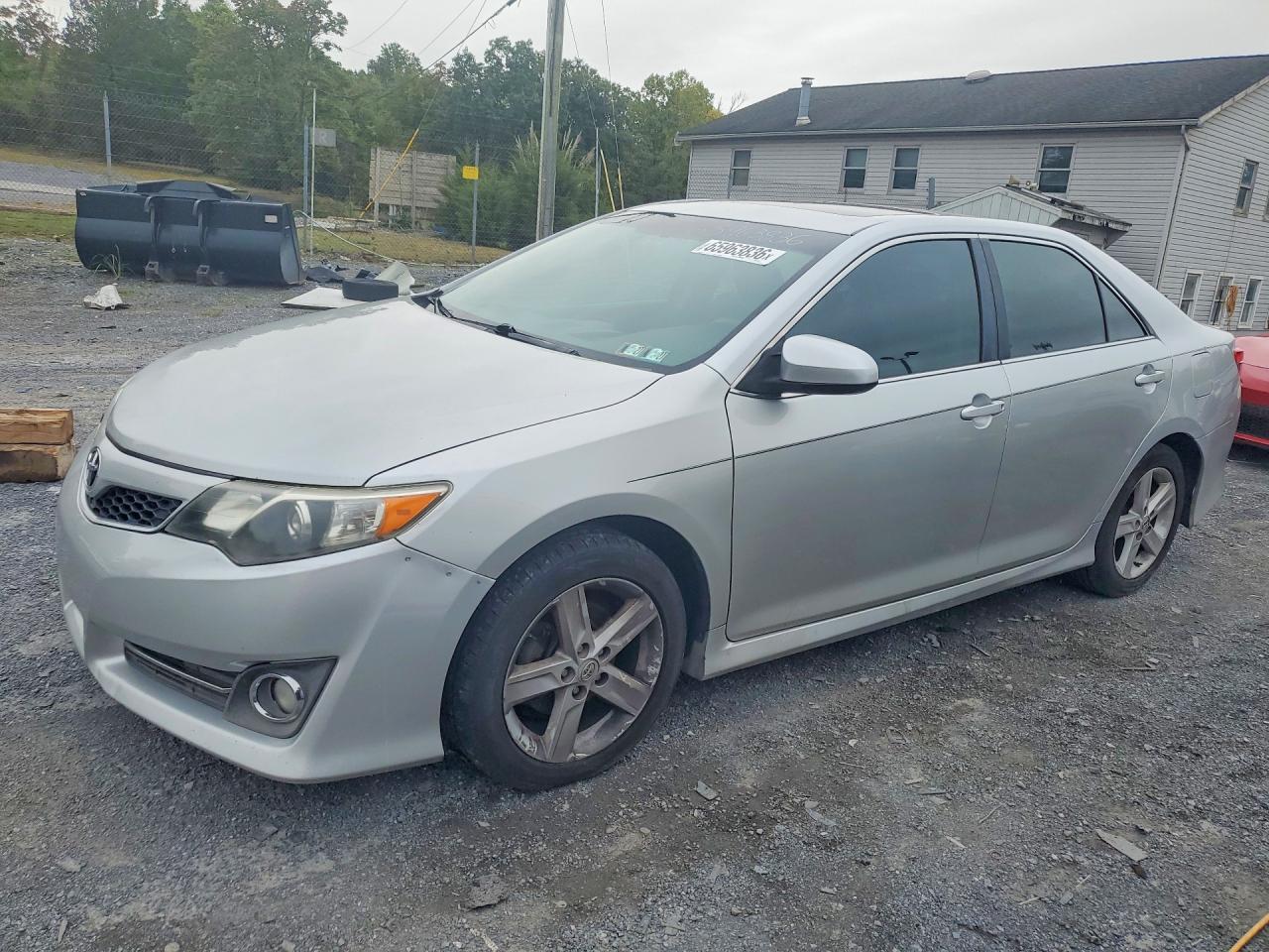 2014 TOYOTA CAMRY SE | 4T1BF1FK0EU738589 | UPCARS