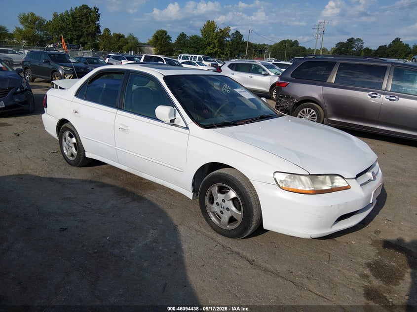 2000 HONDA ACCORD 2.3 EX | 1HGCG6679YA137607 | UPCARS