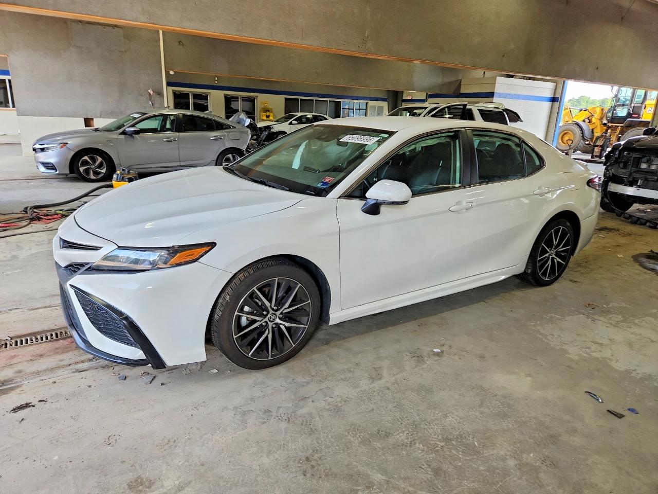 2024 TOYOTA CAMRY SE | 4T1G11AK8RU239931 | UPCARS