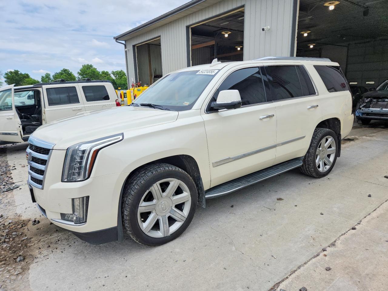 2015 CADILLAC ESCALADE LUXURY | 1GYS4MKJ8FR687057 | UPCARS