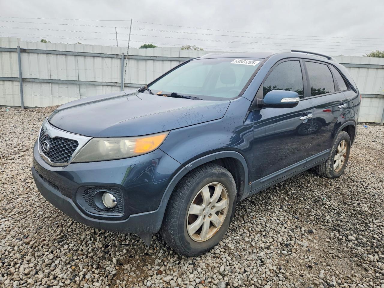 2011 KIA SORENTO LX | 5XYKT3A12BG084215 | UPCARS