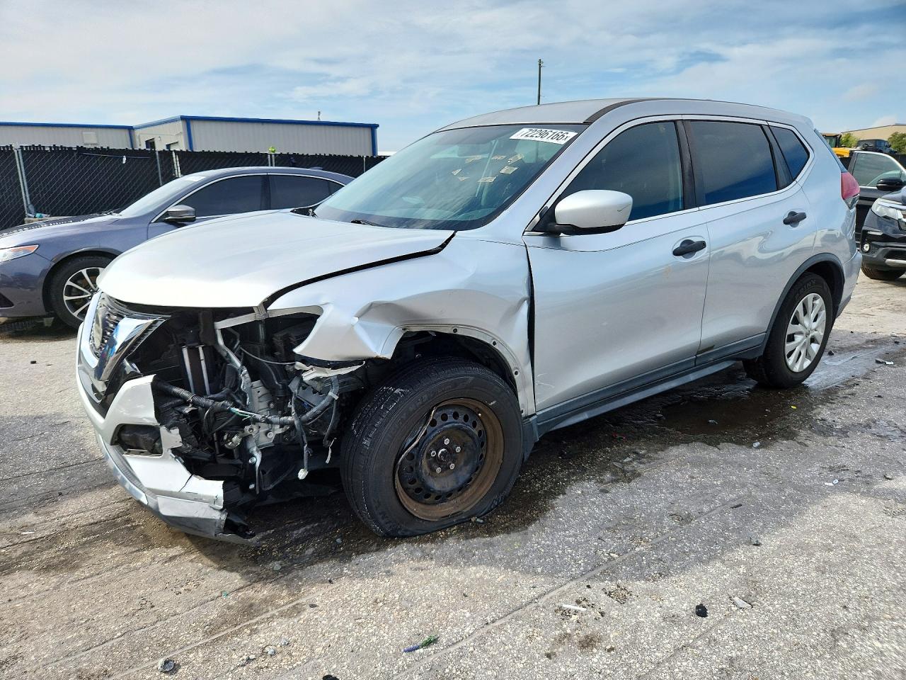 2018 NISSAN ROGUE S | KNMAT2MT3JP529768 | UPCARS
