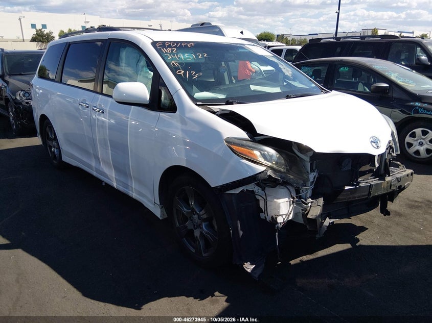 2017 TOYOTA SIENNA SE 8 PASSENGER | 5TDXZ3DC4HS789465 | UPCARS
