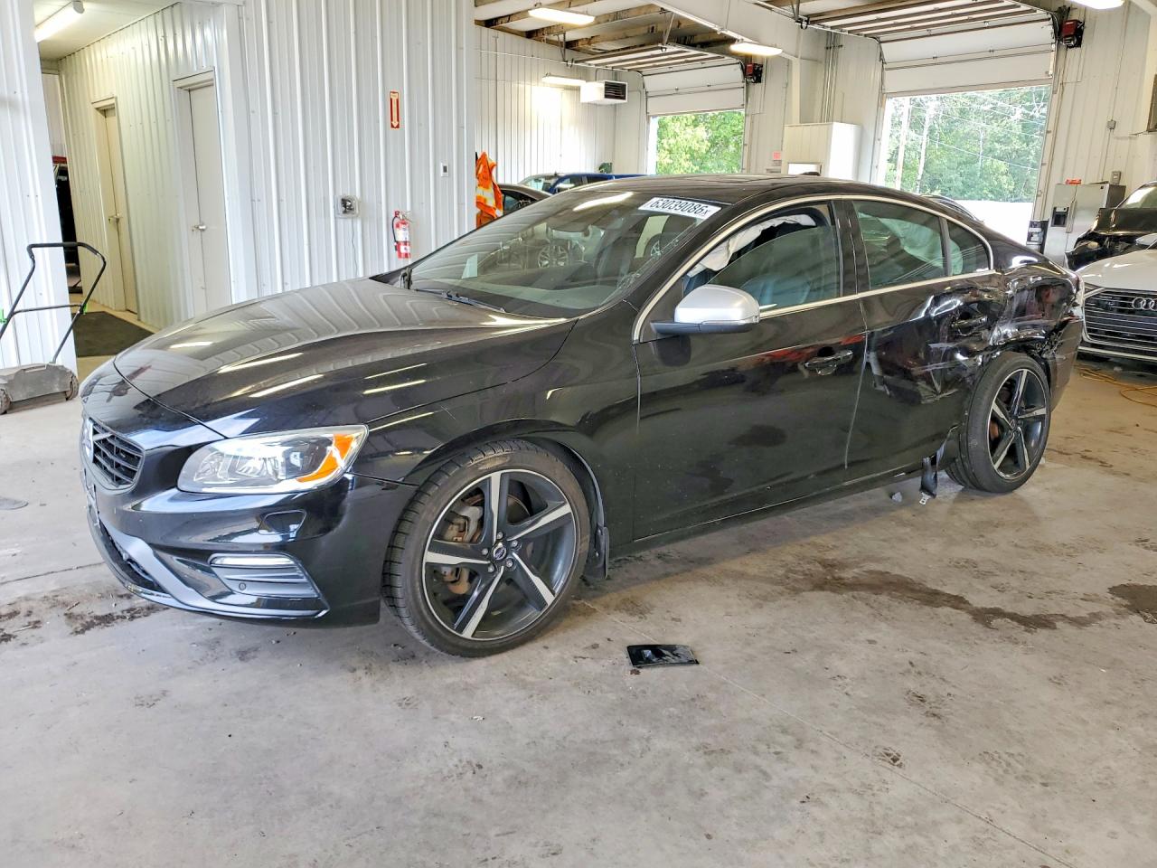 2016 VOLVO S60 R DESIGN | YV149MTP5G2414388 | UPCARS