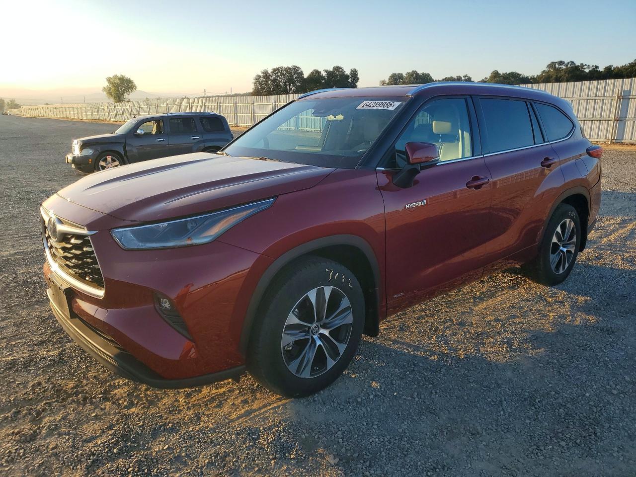 2021 TOYOTA HIGHLANDER HYBRID XLE | 5TDGBRCHXMS060739 | UPCARS