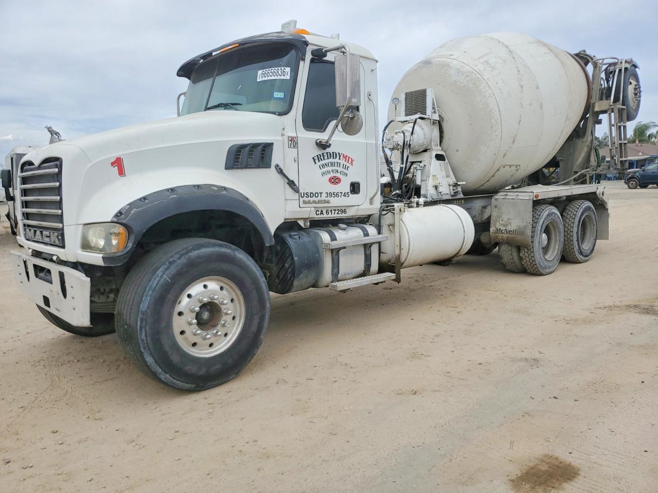 2014 MACK ALL OTHE READY MIX TRUCK | 1M2AX04C5EM020230 | UPCARS
