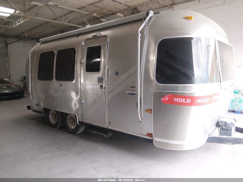 2006 AIRSTREAM INTERNATIONAL 22 CCD | 1STBFAF236J519280 | UPCARS