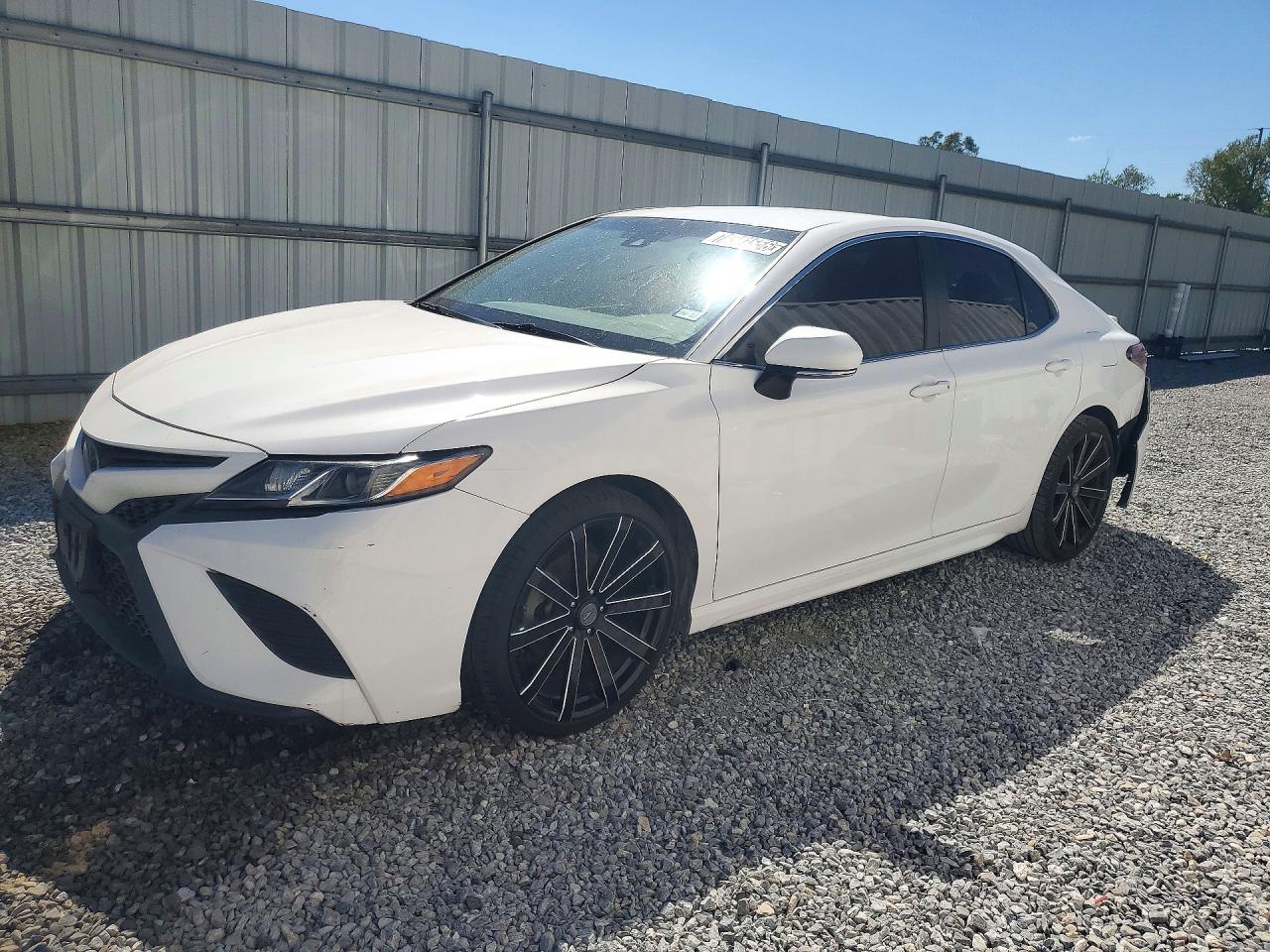 2018 TOYOTA CAMRY SE | 4T1B11HK8JU510734 | UPCARS
