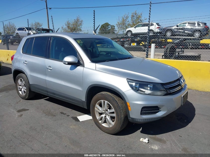 2012 VOLKSWAGEN TIGUAN S | WVGBV7AX9CW592235 | UPCARS