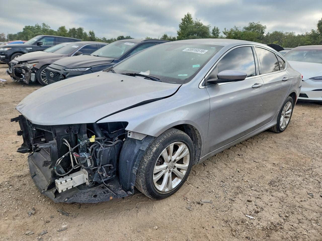 2016 CHRYSLER 200 LIMITED | 1C3CCCAB8GN142023 | UPCARS