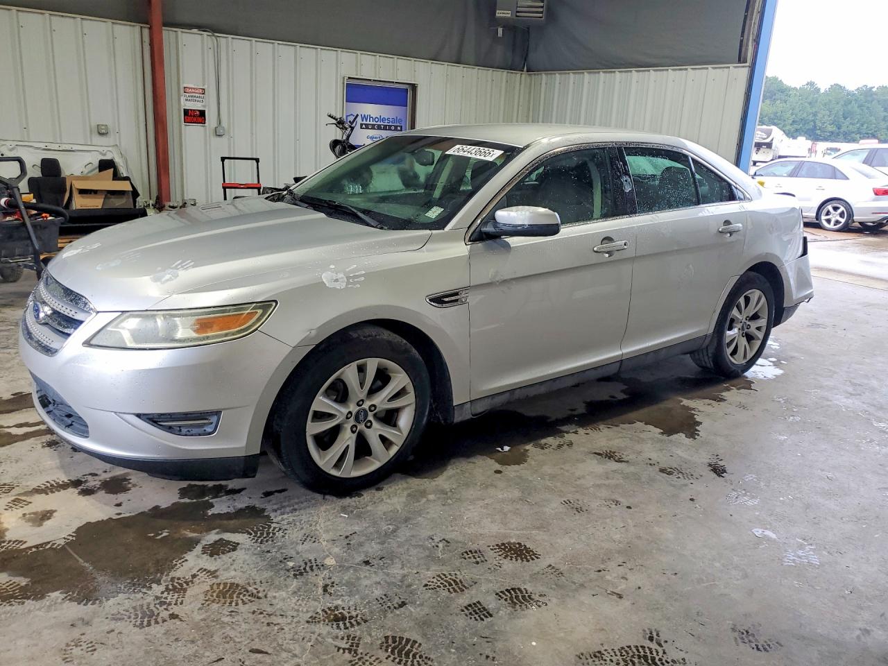 2011 FORD TAURUS | 1FAHP2EW5BG182320 | UPCARS
