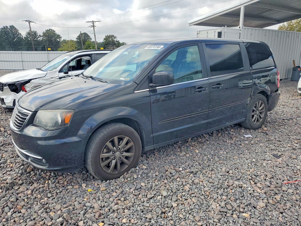 2015 CHRYSLER MINIVAN S | 2C4RC1HG9FR590882 | UPCARS