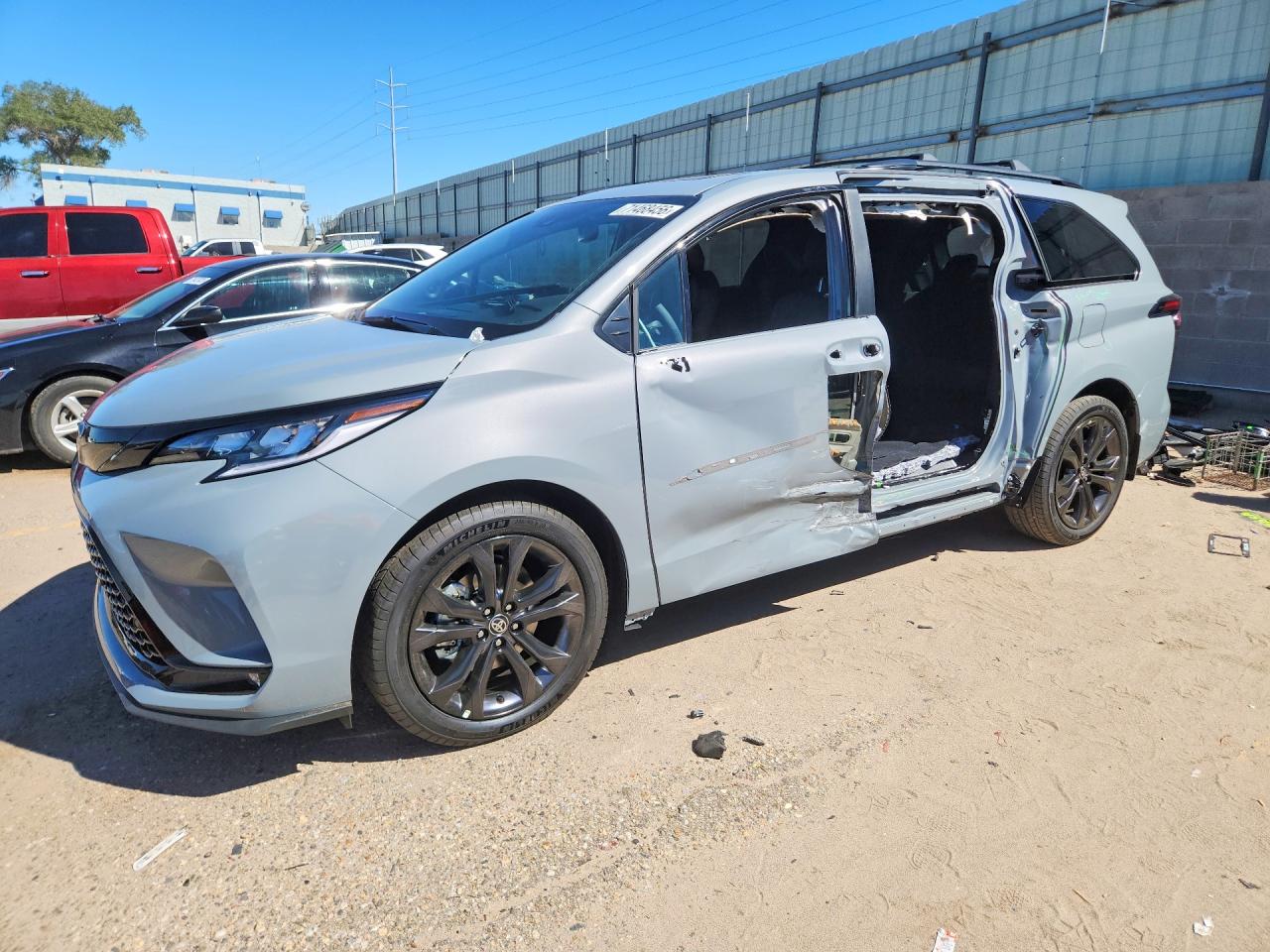 2026 TOYOTA SIENNA XSE | 5TDXRKEC4TS340692 | UPCARS