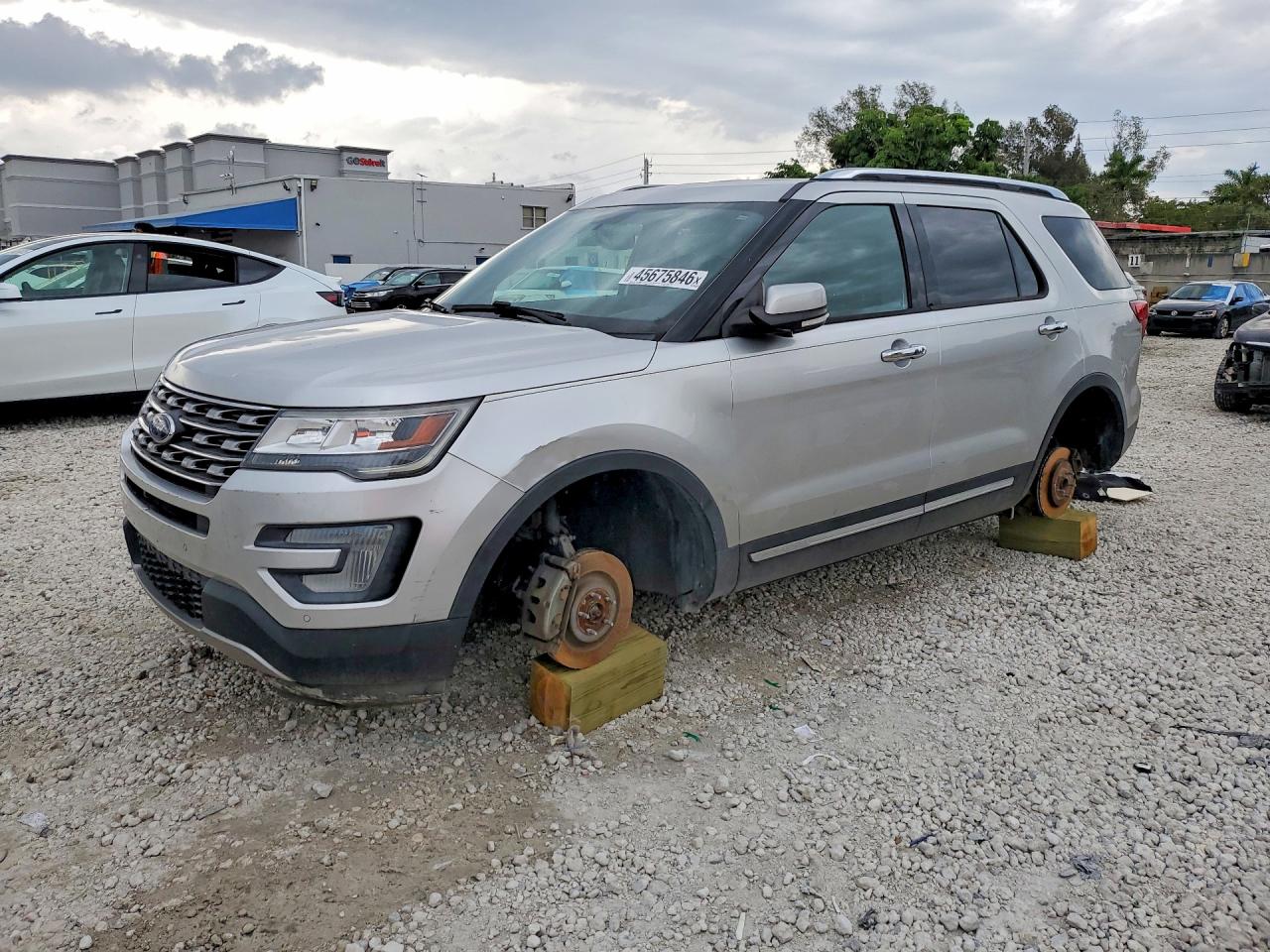 2017 FORD EXPLORER LIMITED | 1FM5K7F81HGD79255 | UPCARS