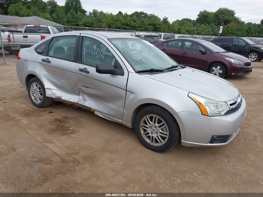 2011 FORD FOCU SE | 1FAHP3FN5BW161033 | UPCARS