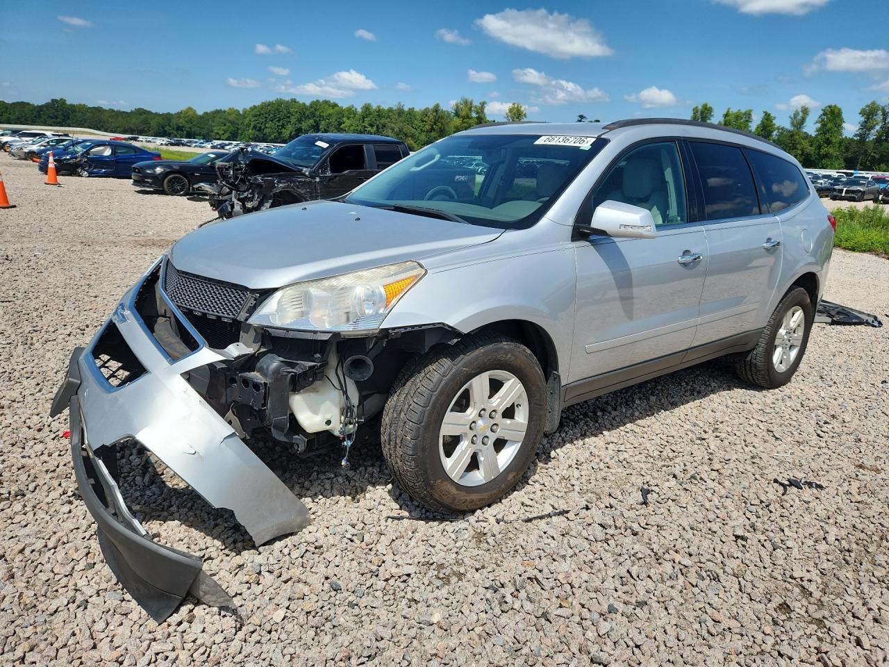 2011 CHEVROLET TRAVERSE LT | 1GNKVJED1BJ292001 | UPCARS