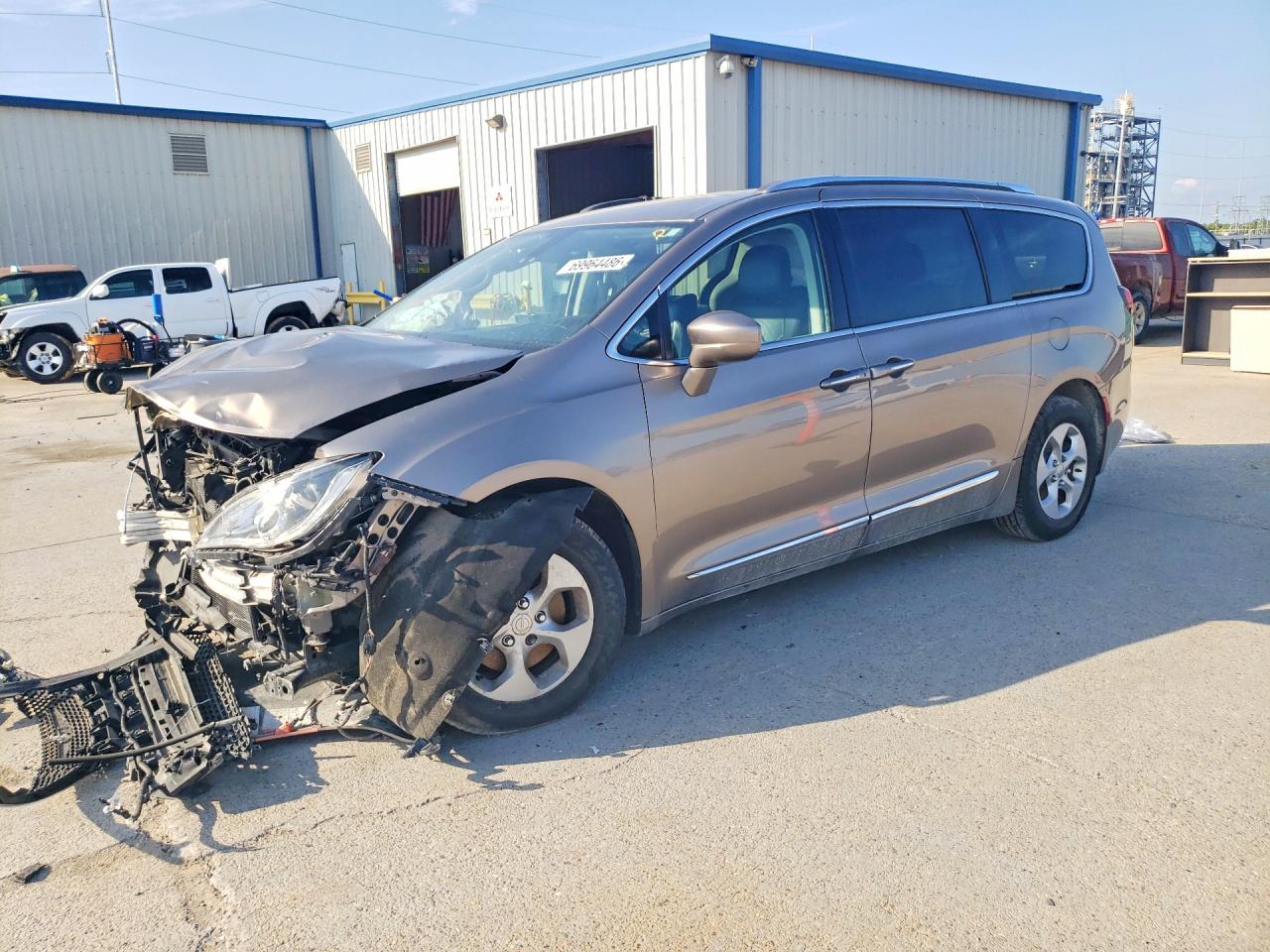 2017 CHRYSLER PACIFICA TOURING L PLUS | 2C4RC1EG2HR537187 | UPCARS
