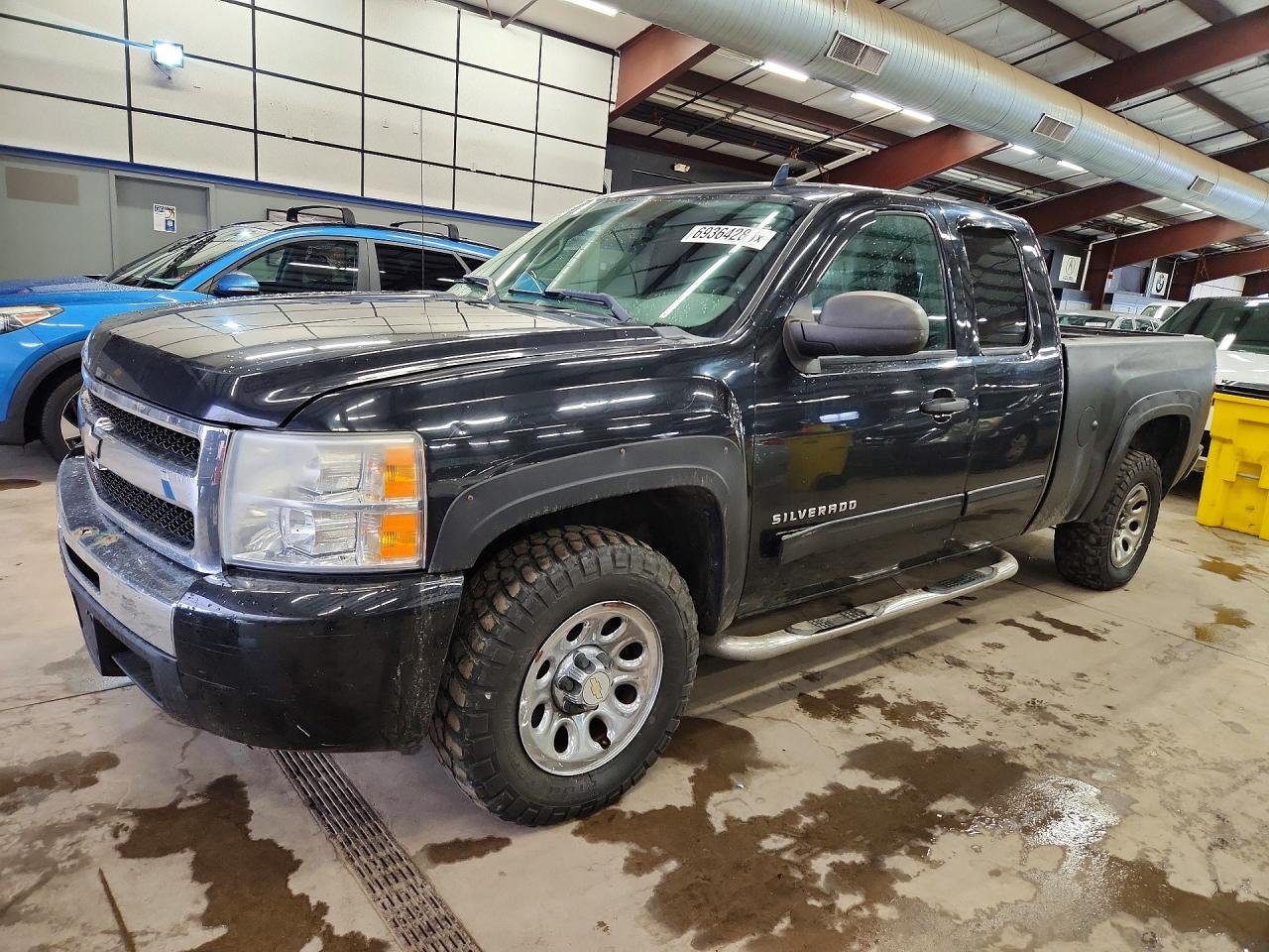 2011 CHEVROLET SILVERADO C1500 LS | 1GCRCREA7BZ423029 | UPCARS