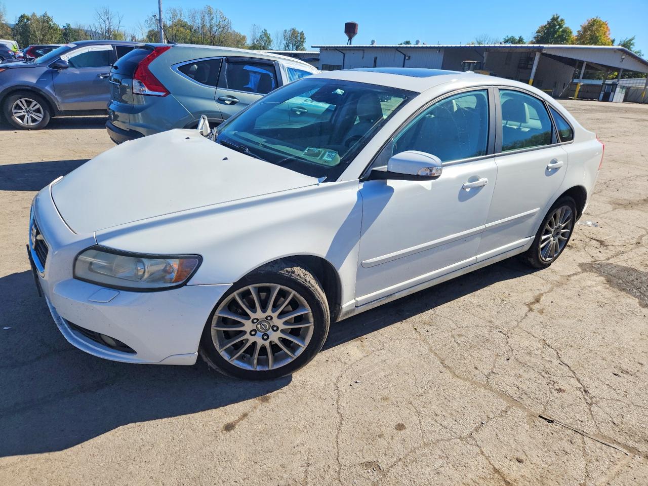 2011 VOLVO S40 T5 | YV1672MSXB2536873 | UPCARS