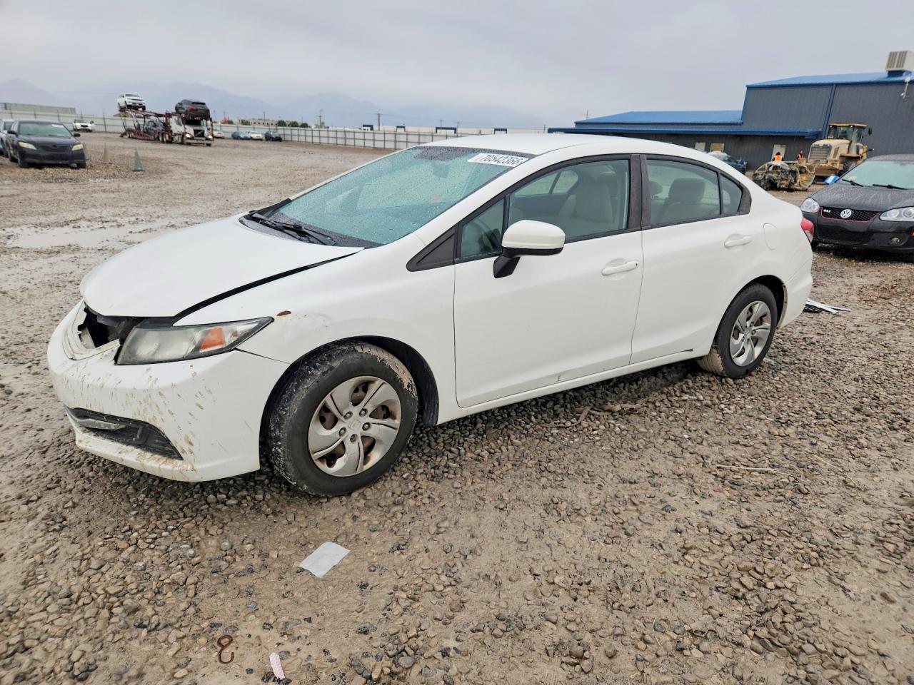 2015 HONDA CIVIC LX | 2HGFB2F5XFH561752 | UPCARS