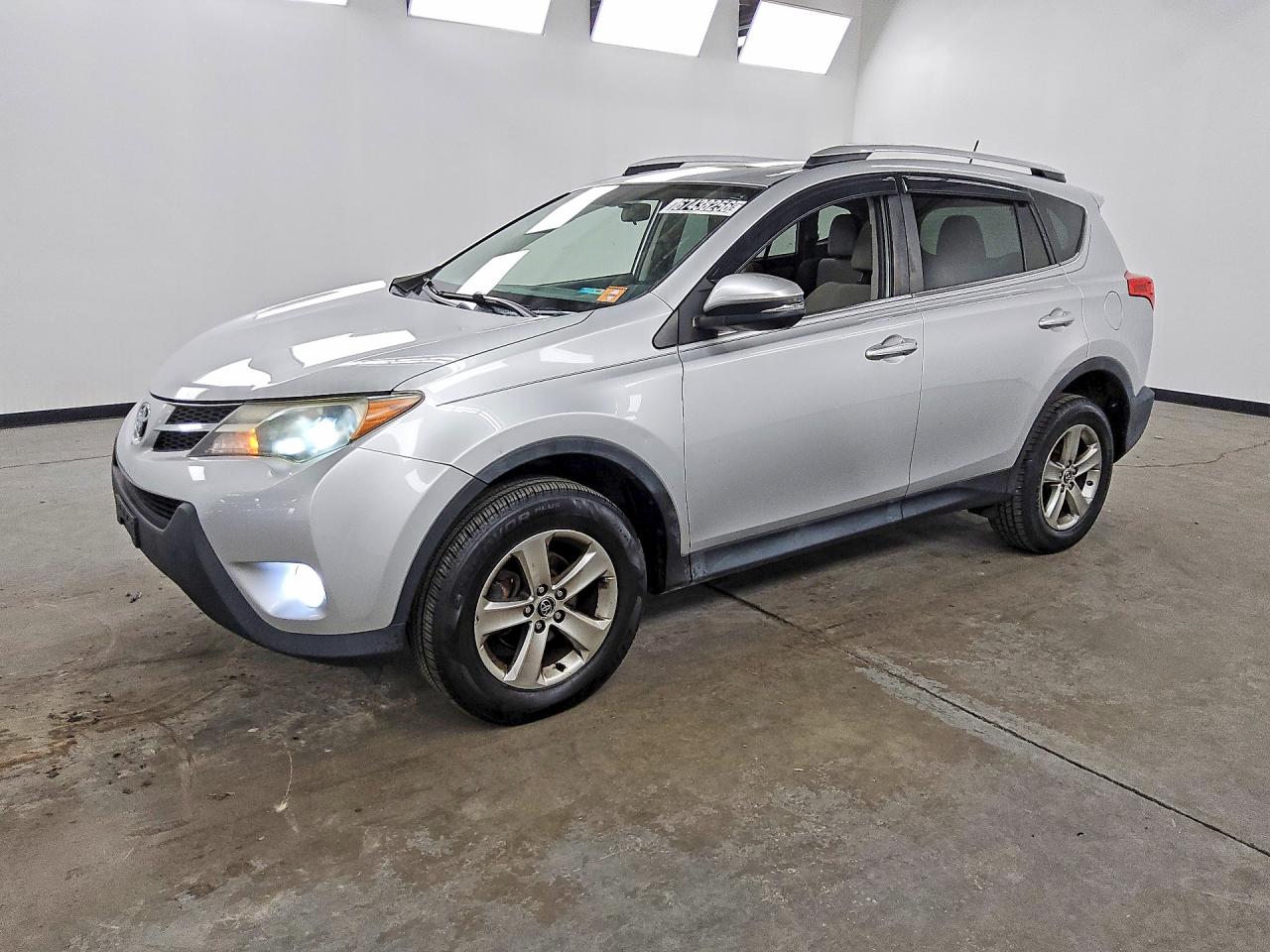 2015 TOYOTA RAV4 XLE | 2T3WFREV5FW131673 | UPCARS