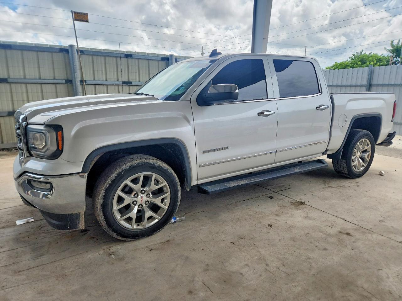 2017 GMC SIERRA C1500 SLT | 3GTP1NEC8HG120261 | UPCARS