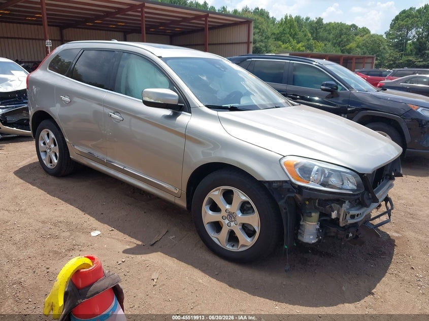 2016 VOLVO XC60 T5 PREMIER | YV4612RK9G2848820 | UPCARS