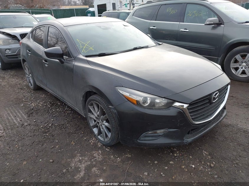 2018 MAZDA MAZDA3 TOURING | 3MZBN1V32JM209156 | UPCARS