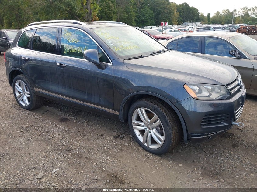 2013 VOLKSWAGEN TOUAREG VR6 LUX | WVGEF9BP7DD001532 | UPCARS