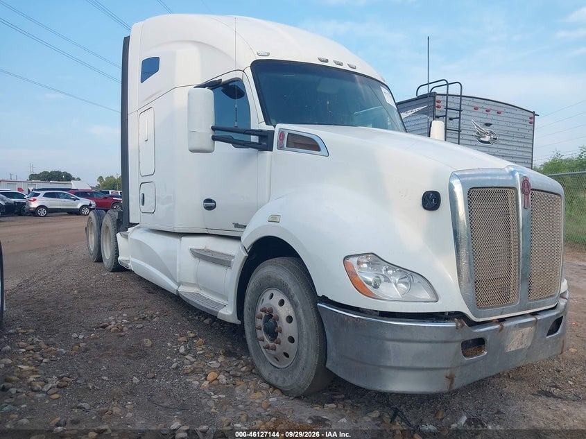 2017 KENWORTH T680 | 1XKYDP9X0HJ169638 | UPCARS