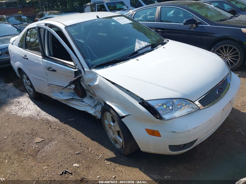 2006 FORD FOCUS ZX4 | 1FAFP34N56W106811 | UPCARS