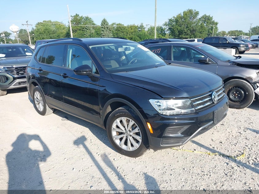 2018 VOLKSWAGEN TIGUAN 2.0T S | 3VV1B7AX4JM112755 | UPCARS